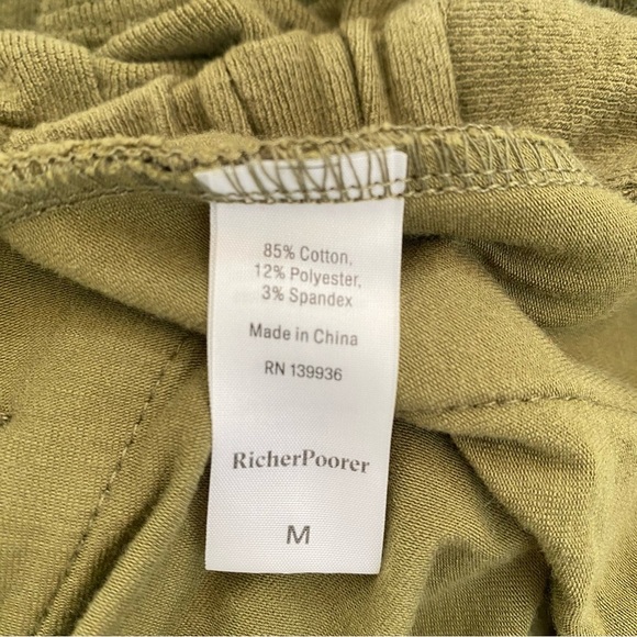 Richer Poorer Women’s Rustic City Short | Olive Army | Size M | NWOT - Picture 8 of 8